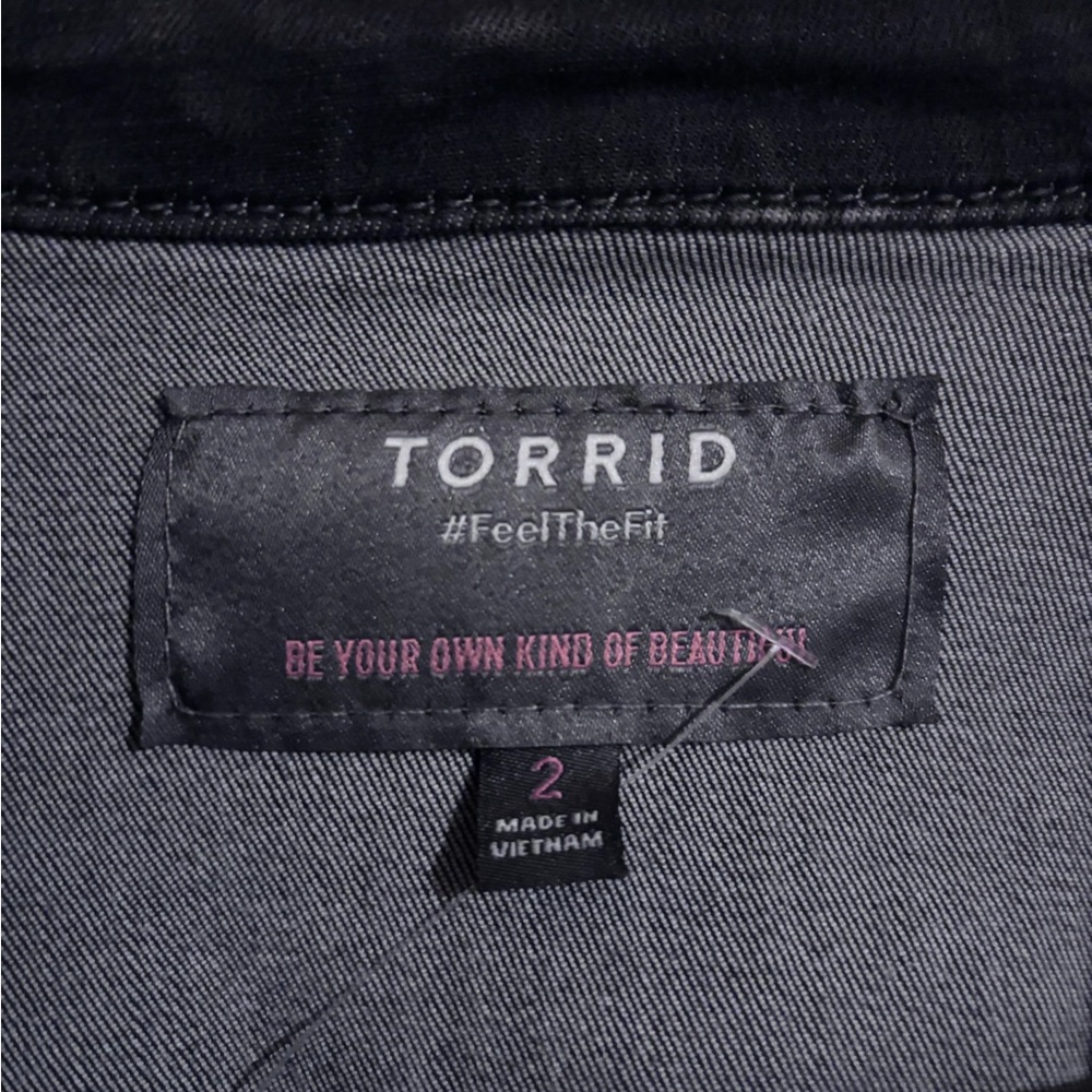 Torrid - Picture 2 of 3